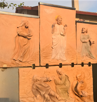 Los paneles de la Transfiguración donada a la Iglesia de Mosul, en Iraq