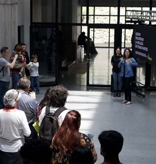Presentación de la exposición sobre Van Gogh en Encuentro Santiago
