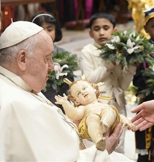 Papa Francisco en ocasión de la Santa Misa de Nochebuena (Vatican Media/Catholic Press Photo)